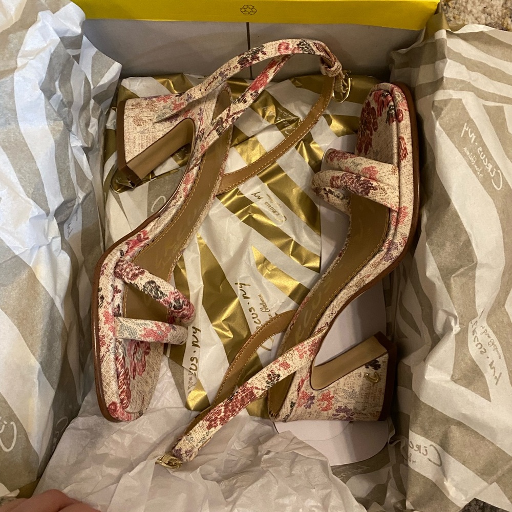 NIB Circus by Sam Edelman Holly Floral Heels